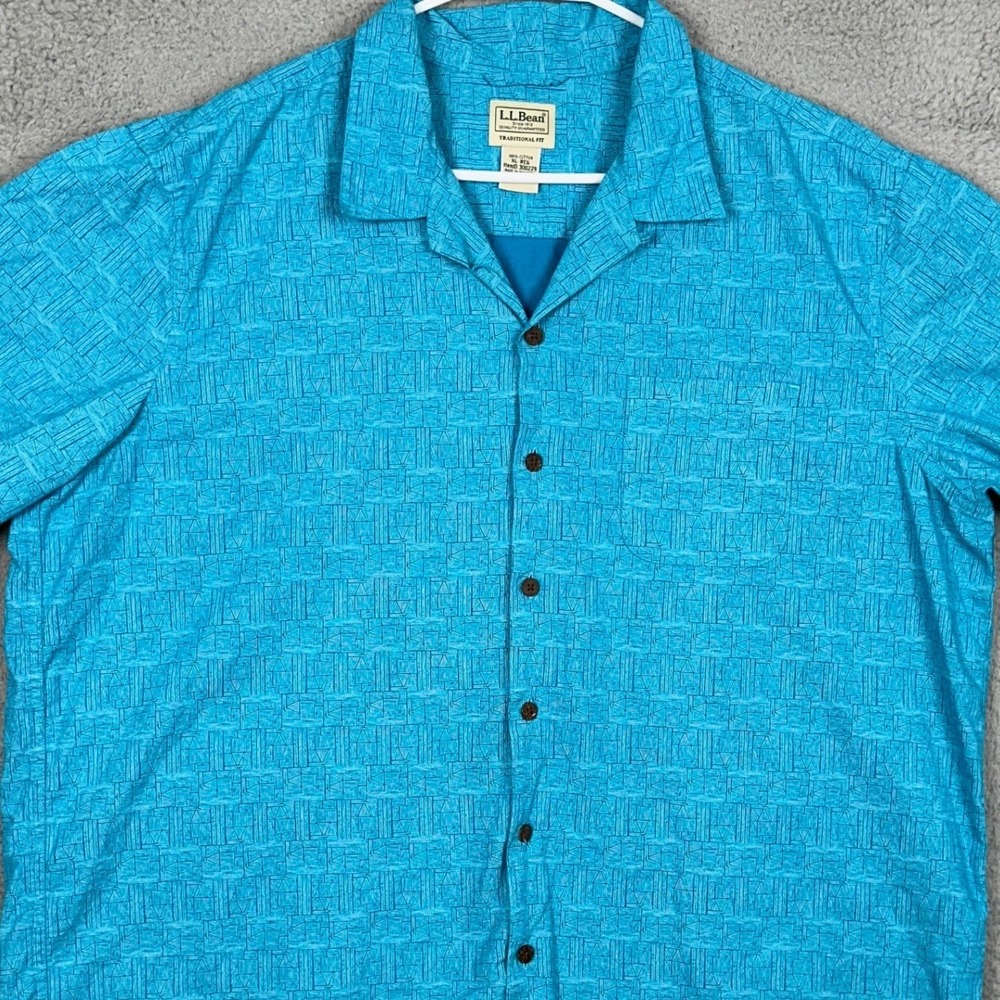 L.L. Bean Shirt Mens XL Blue Traditional Fit Button Up Geometric Short Sleeve